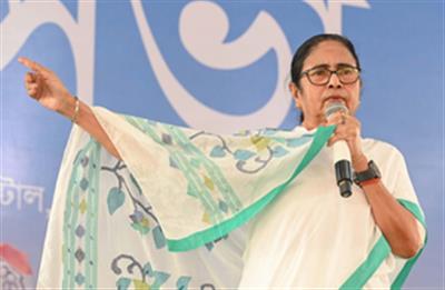 Mamata Banerjee continues to fire salvos at Calcutta HC against ruling in school jobs case