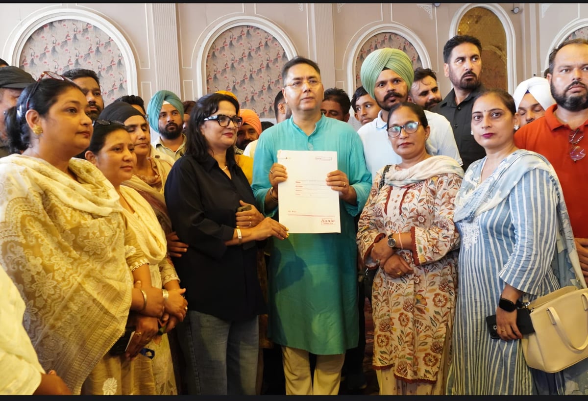 562 Youth Secure Jobs, 618 More Shortlisted in Punjab Mega Job Fair : Aman Arora