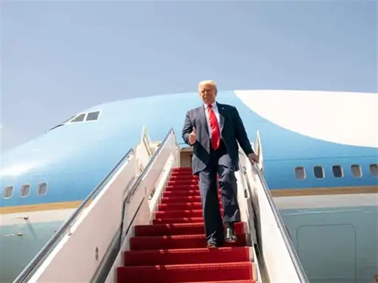 Technical Glitch in Trump’s Air Force One Forces Mid-Flight Return