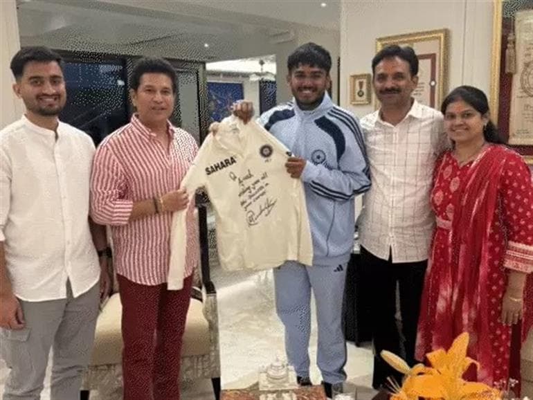 Sachin Gifts His Test Jersey to U-19 Captain Ayush Mhatre 