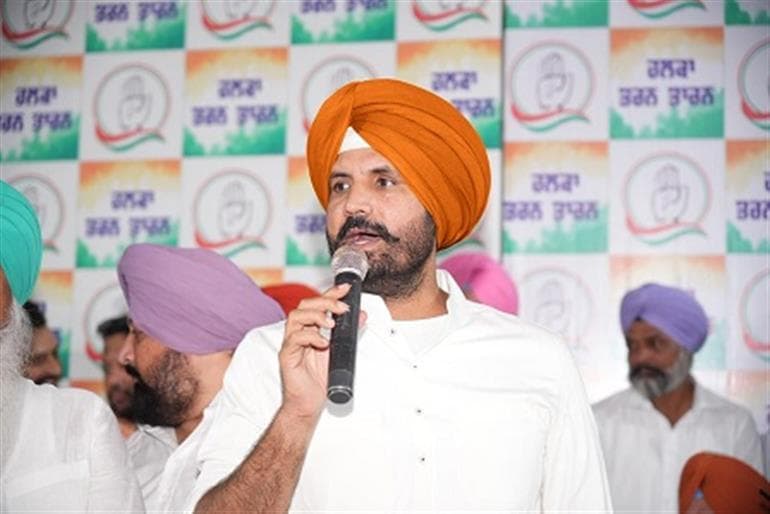 Congress for probe by central agency after AAP sarpanch nabbed with heroin