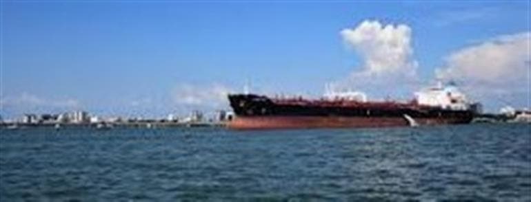 Good News : Indian LPG Tanker Green Shanvi Safely Crosses Hormuz Strait Amid West Asia Conflict