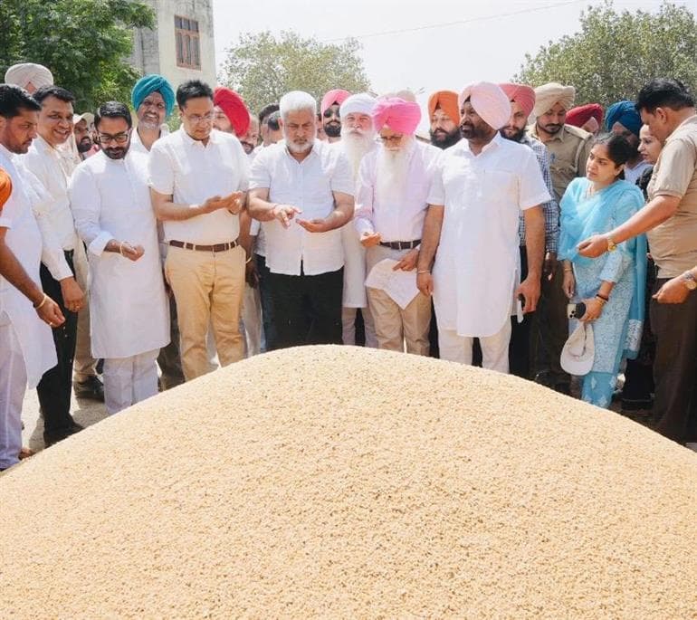 Lal Chand Kataruchak assures smooth MSP procurement and timely payment for farmers