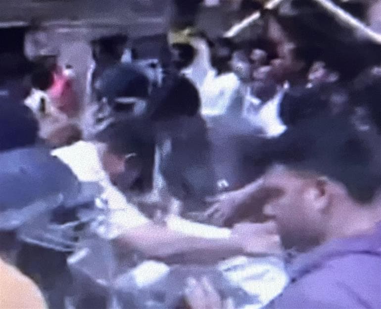 West Bengal Election : Clashes Erupt between AJUP and TMC workers in Murshidabad 