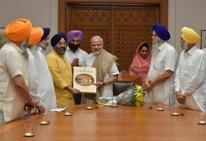 SAD delegation meets PM, thanks him for CGST exemption on 'Guru Ka Langar'