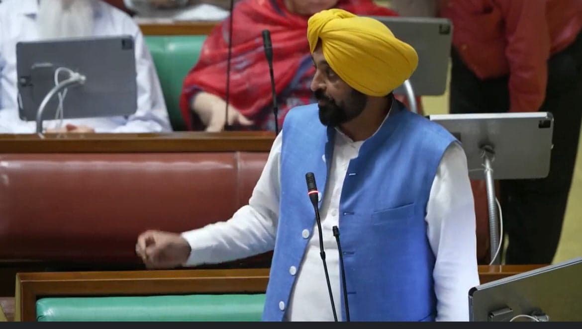 AAP Government Passes Floor Test, 88 Out of 94 MLAs Vote in Favour