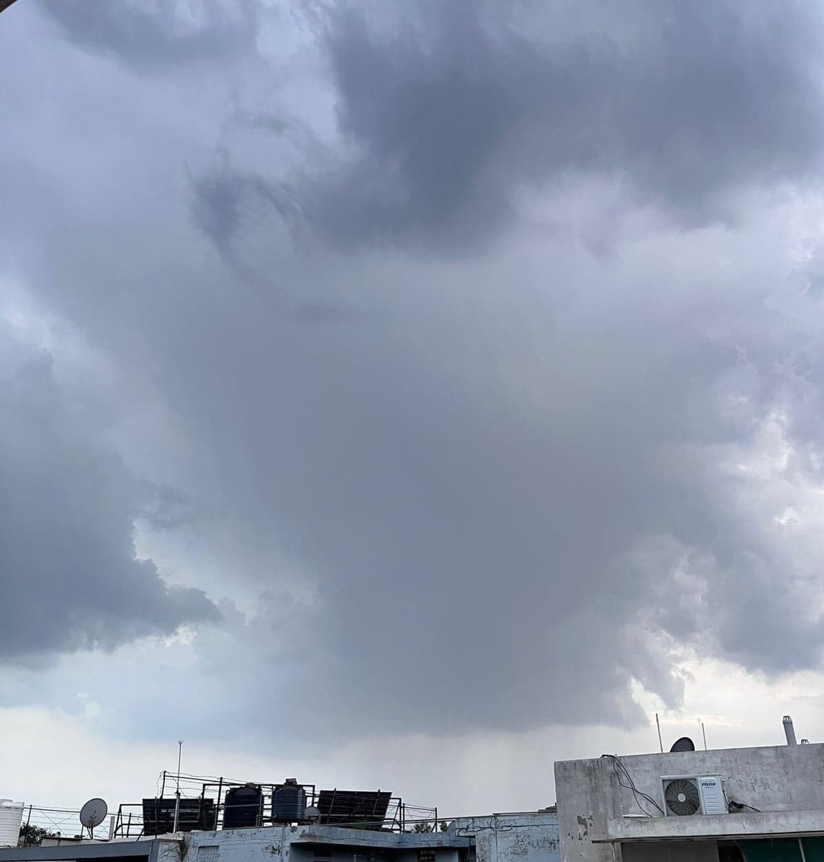 Chandigarh Weather Turns Stormy: Heavy Rain, Strong Winds and Lightning Hit City