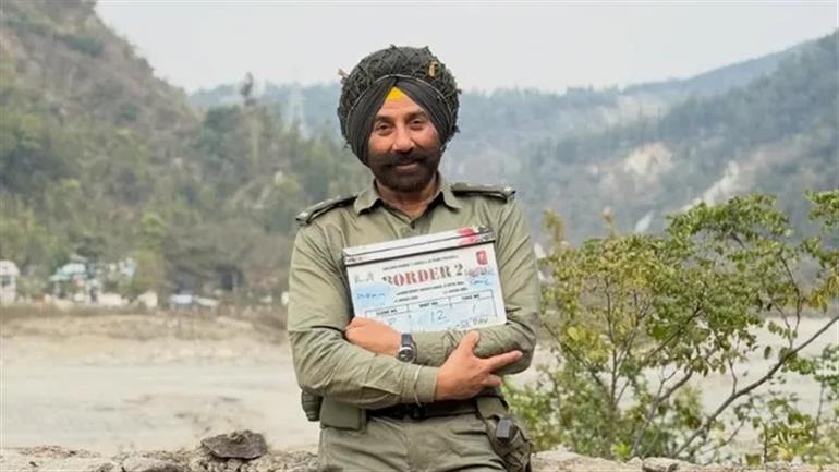 Sunny Deol Celebrates the Success of Border 2: The 68-Year-Old Star Dances and Sings with Full Enthusiasm