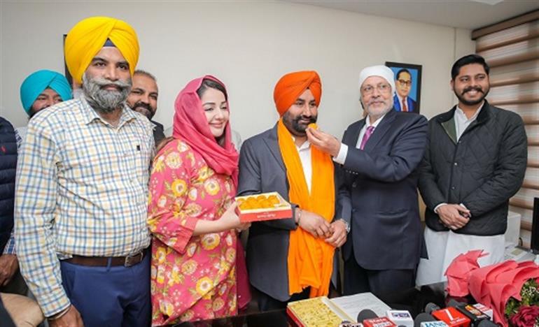 Gursharan Chhina assumes charge as Chairman PHSC in presence of Dr. Balbir
