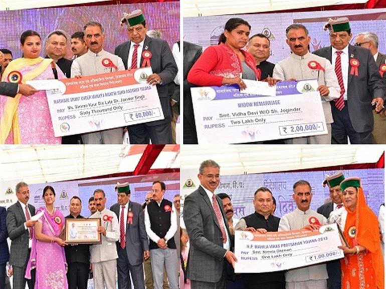 Himachal CM honours women achievers on International Women’s Day in Nahan