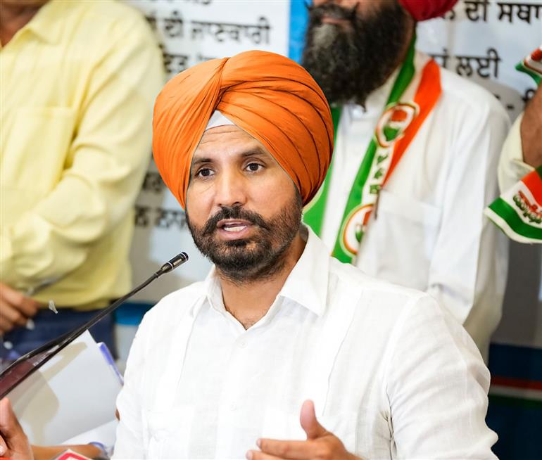 Four years of betrayal, loot, wasted opportunities: Warring