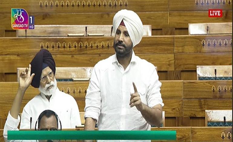 Bittu, Harsimrat stalling Bandhi Singhs’ release: Warring makes shocking revelation in Lok Sabha