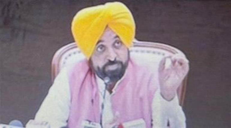 Punjab Chief Minister Bhagwant Singh Mann addresses press on Saturday in Chandigarh. (photo credit : Punjab Newsline)