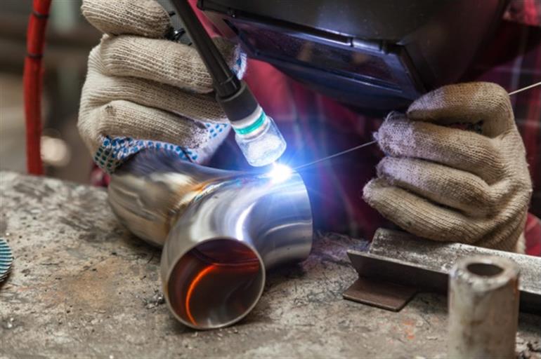How SS Welding Electrodes Perform Under High Temperature and Corrosive Conditions 