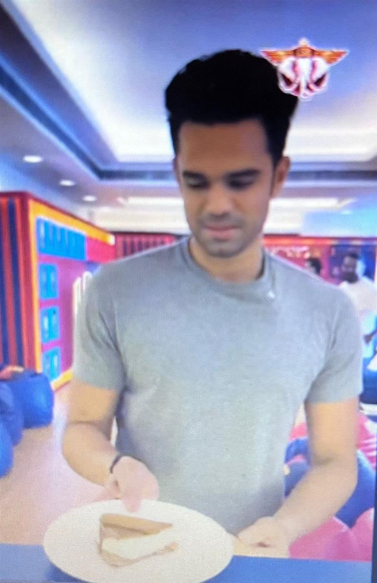 Sachin Tendulkar Turns a Year Older Arjun’s Special Birthday Wish Goes Viral