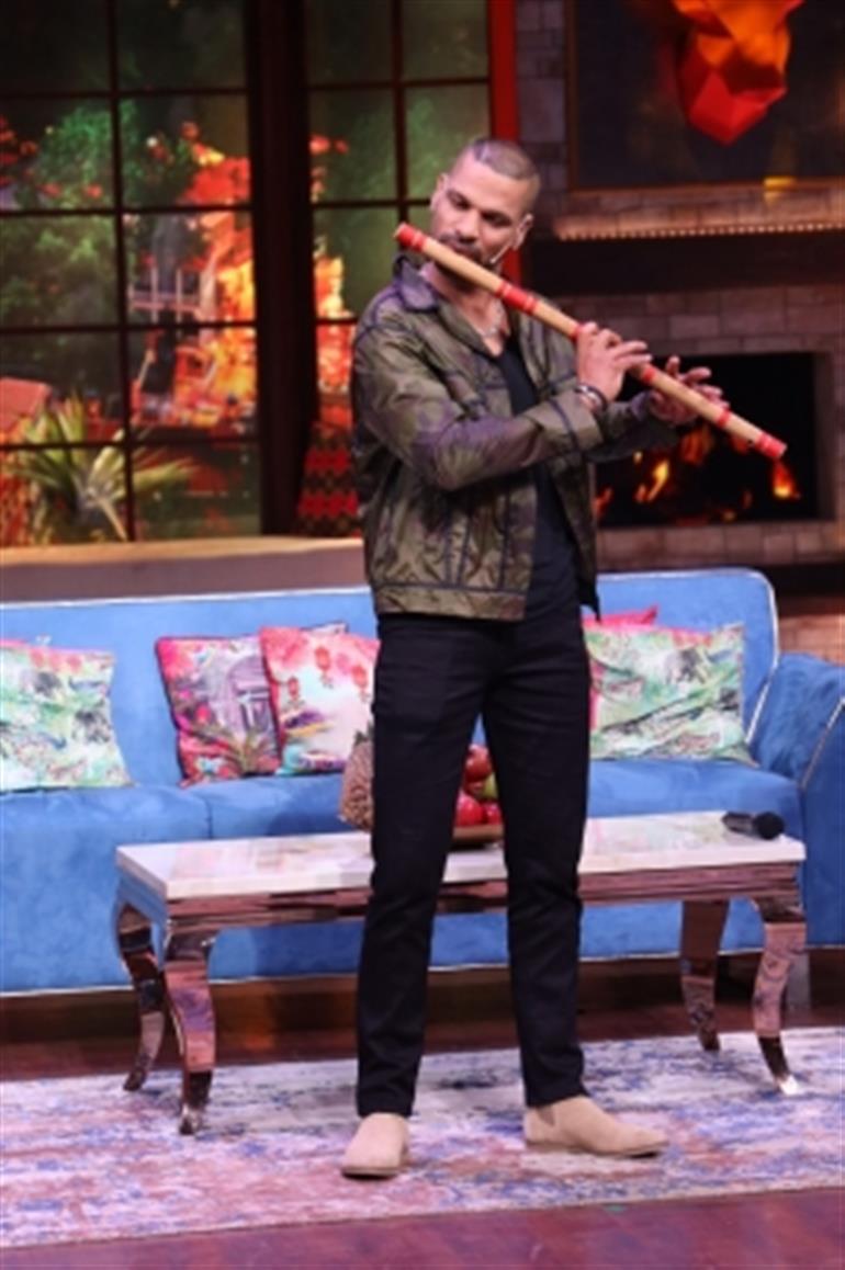 Shikhar Dhawan plays flute, Prithvi Shaw raps on 'The Kapil Sharma Show'