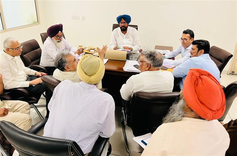 Punjab government to motivate household women to set up small commercial dairy farms: Kuldeep Dhaliwal Punjab government to motivate household women to set up small commercial dairy farms: Kuldeep Dhaliwal