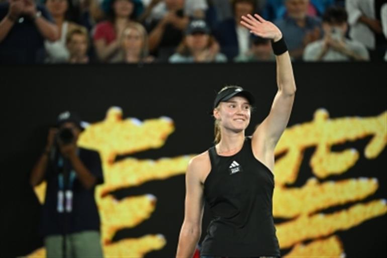  Australian Open: Rybakina powers past Azarenka to reach her second major final