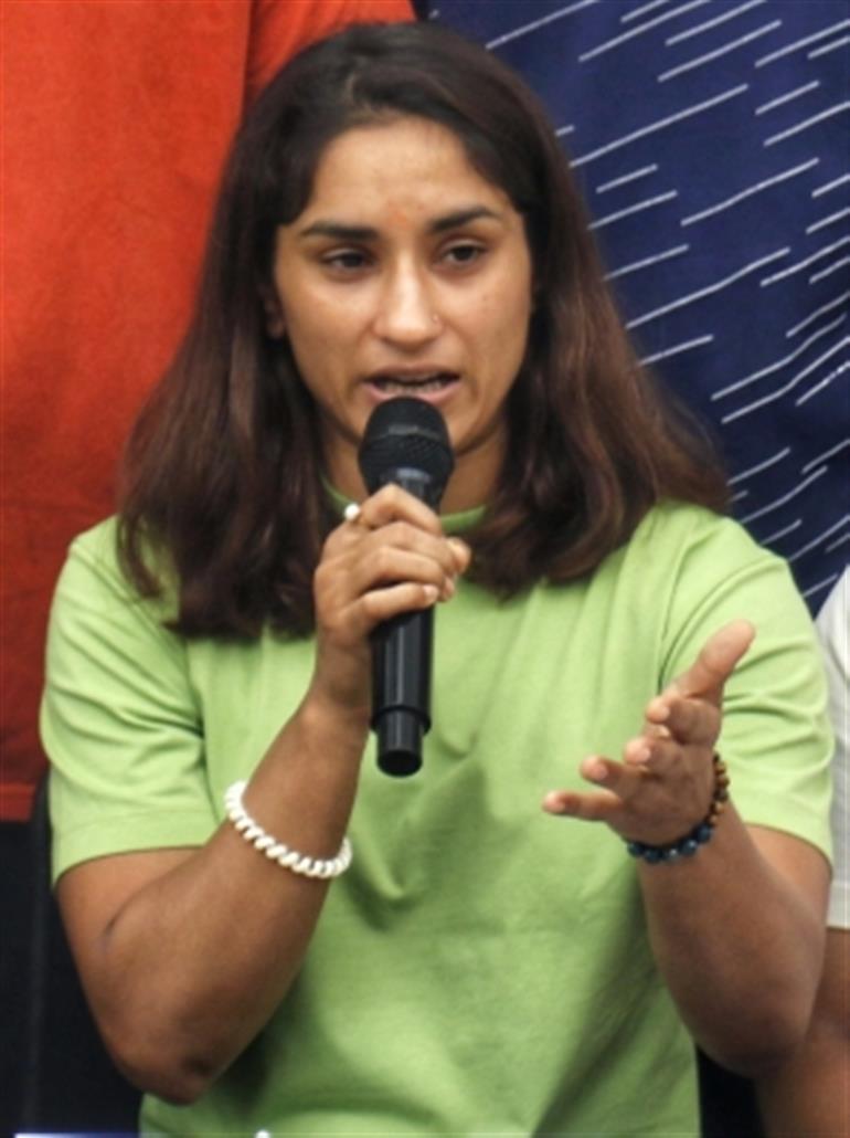 'Did we win medals to see this day', Vinesh Phogat breaks down after