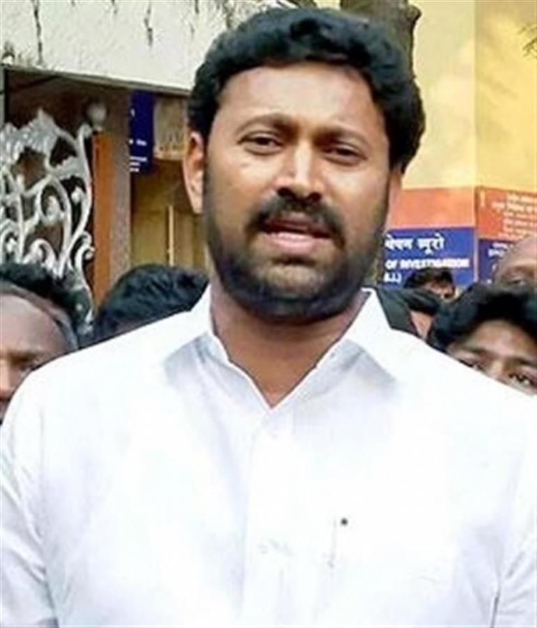 Viveka murder case: Kadapa MP’s arrest likely as CBI officials reach Kurnool