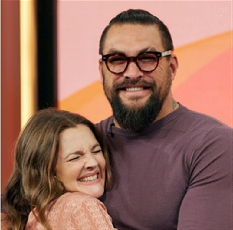 Jason Momoa, Drew pitch '50 First Dates' sequel where she 'meets a(00)