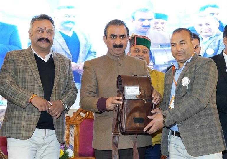CM launches &39;International Tour for Teachers&39; programme