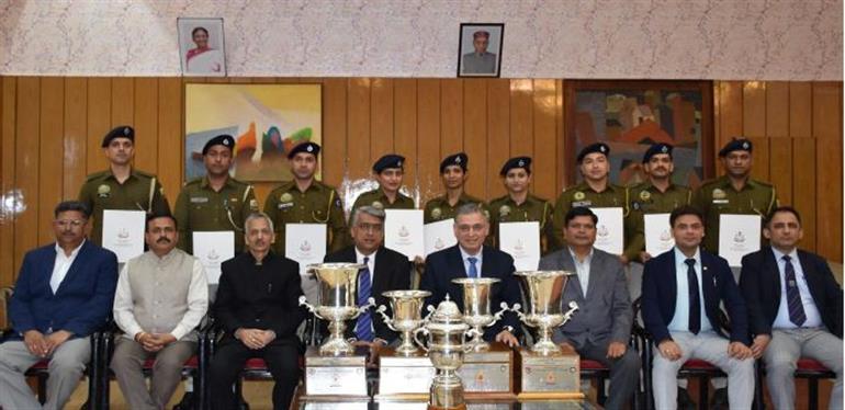 Himachal : CCTNS award ceremony was organized at Police Headquarters