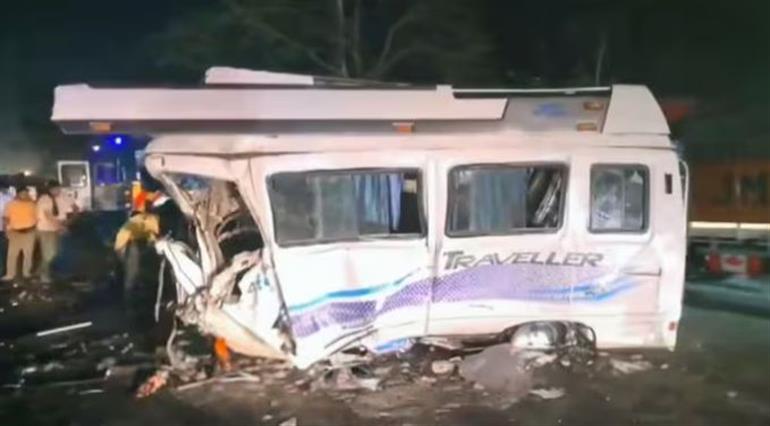  Seven killed, 20 injured as truck hits bus in Ambala