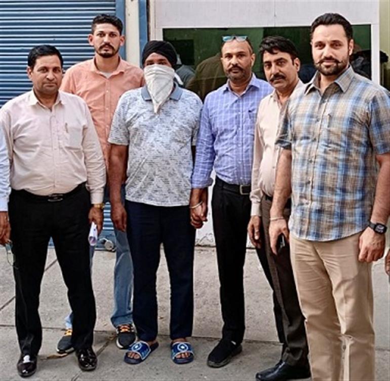 Vigilance Bureau arrests Ex Panchayat member for accepting Rs.1,40,000 bribe