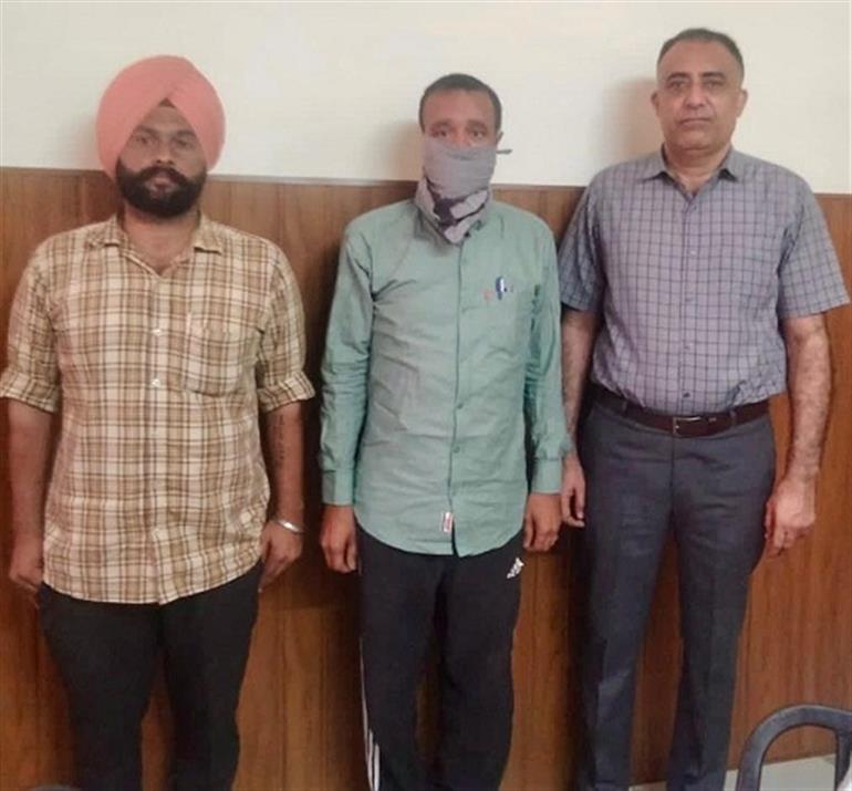  Vigilance Bureau nabs ASI for taking Rs 10,000 bribe