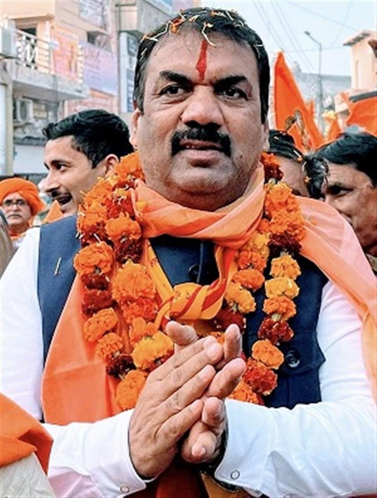 Haryana : Minister of State for Sports resolved 10 out of 12 complaints on the spot