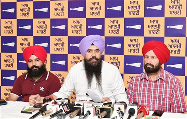 AAP exposed BJP&39;s Jalandhar west candidate Sheetal Angural for extortion