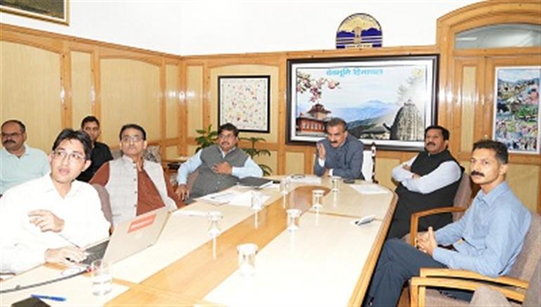 Himachal : More e-buses for HRTC to achieve &39;Green Energy&39; initiative : CM