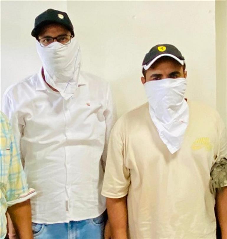 VB nabs two Auditors for accepting Rs 1,30,000 bribe from Army personnel