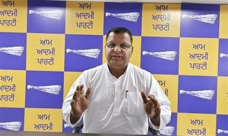 BJP&39;s distance from Kangana&39;s Statement is merely an act, BJP is an anti-farmers party: Garg