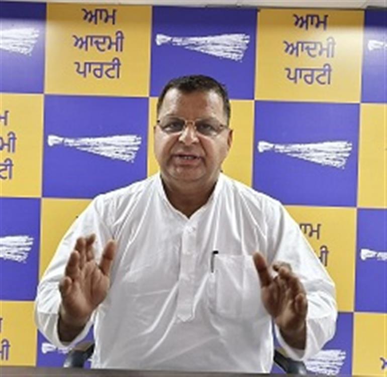 AAP lambasts Arshdeep Kaler - Party of one family, Akali Dal, needs to change the engine