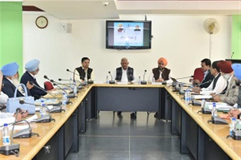 Goyal for strategic water conservation and farmer outreach