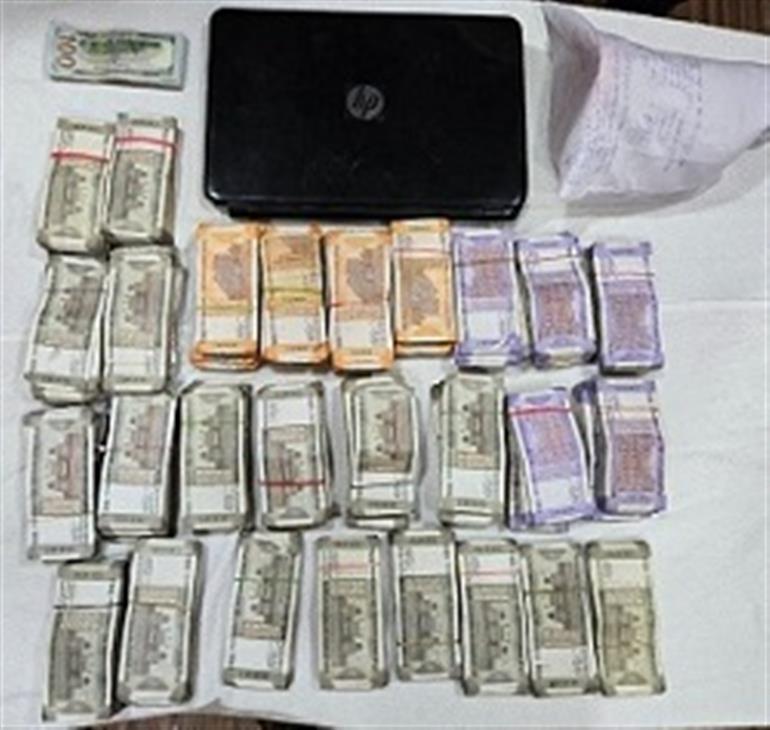 Police arrests two hawala operators facilitating finacial transactions linked to drug trafficking