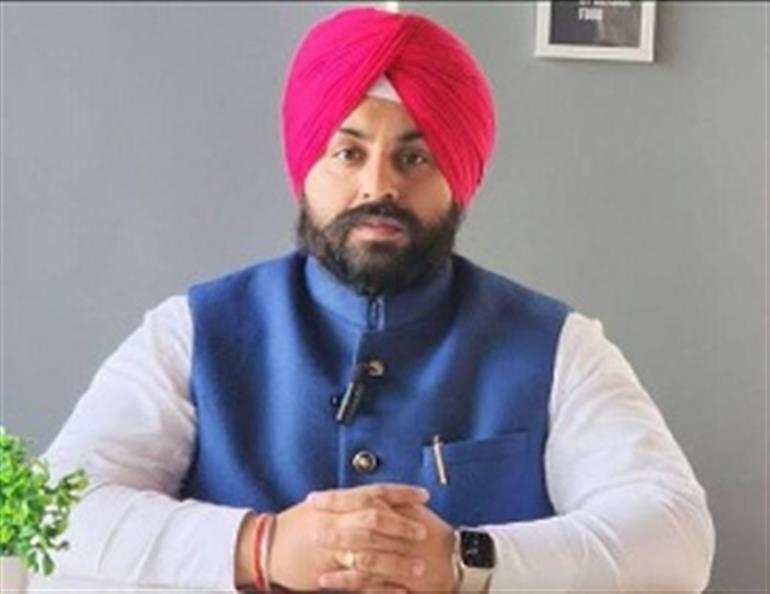 PSEB 10th class : Two officials involved in examination malpractice in exams suspended