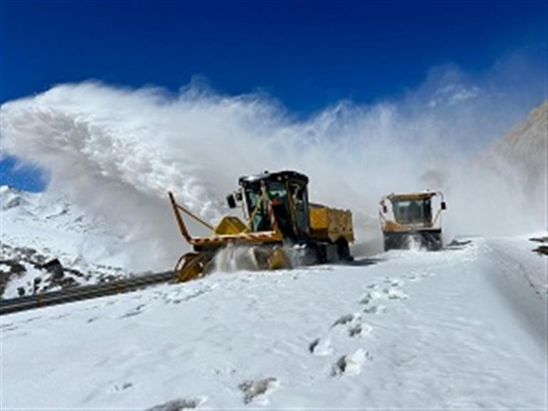 BRO commences Snow Clearance Operation on National Highway 03