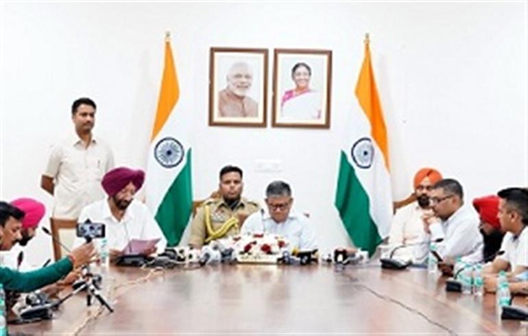 Governor exhorts all stakeholders to come forward for eradicating scourge of Drugs