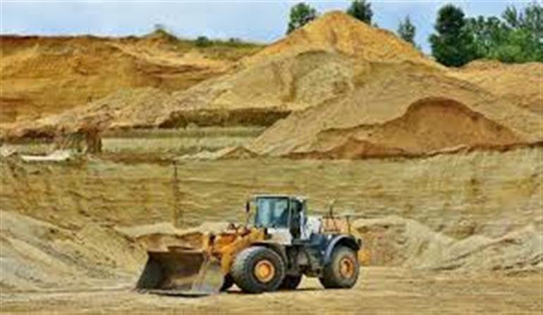 Strict action taken against illegal mining in Yamuna Nagar