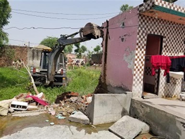 Bulldozers in Action on Illegal Constructions made by Drug lords in Kapurthala