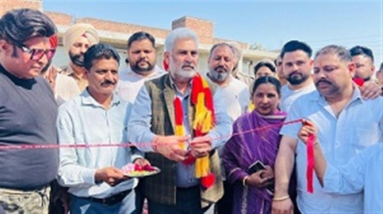 Cabinet Minister Kataruchak initiates construction work of a park in Sarna