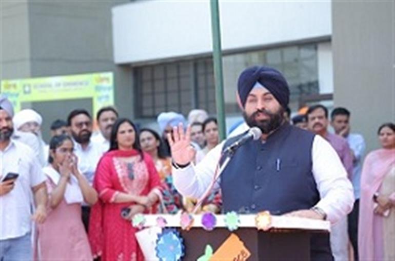 Bains assails opponents, highlights transformative school reforms