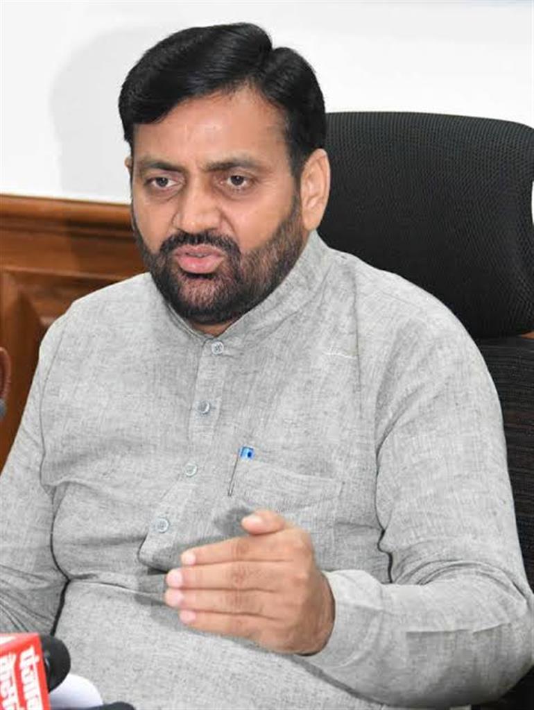 Officials must ensure safety of farmers' crops in mandis: CM 