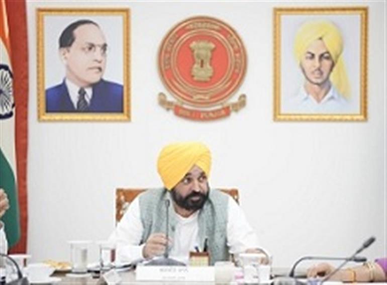 Bajwa & his Pakistani friends want to disrupt peace and progress of State with Bomb theory : Mann