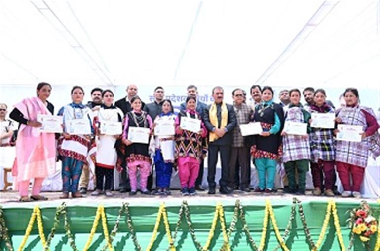CM releases installment under ‘Pyari Behna Sukh Samman Nidhi Yojana’ to 1926 women of Pangi