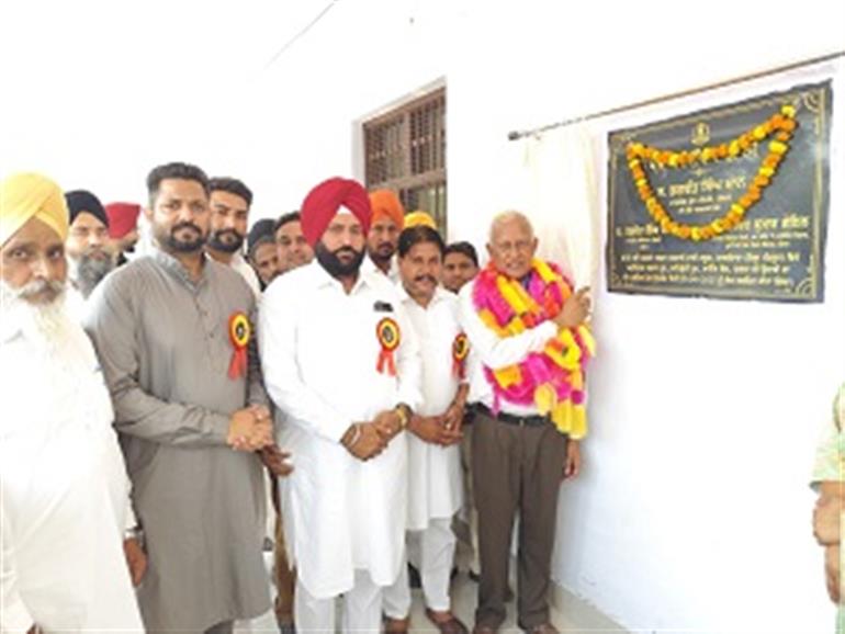 Goyal inaugurates development projects worth 1.90CR in various govt school