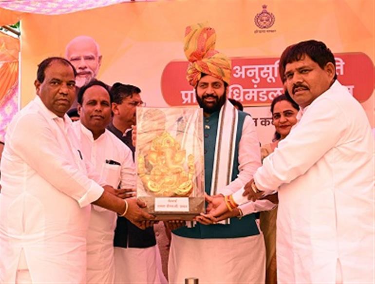 PM always recognises the Strength of the Poor and Workers : Saini